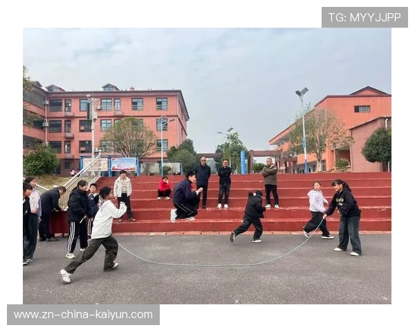 跳绳争霸赛：速度与耐力的较量，跳绳比赛 视频